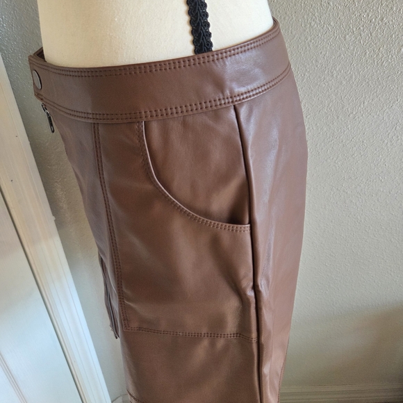 Tinseltown Brown Mini Skirt - Picture 3 of 8